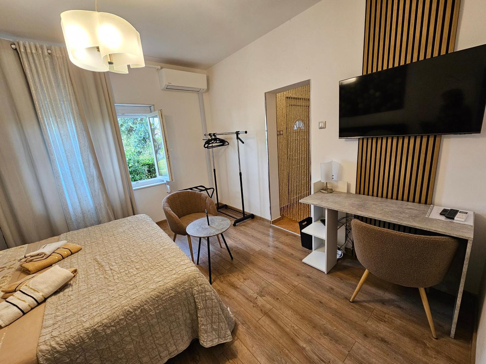 Zita - Heart Of Rovinj, Apartment For 2, Free Parking, 2Min Center, 5Min Beach Walk Exterior photo